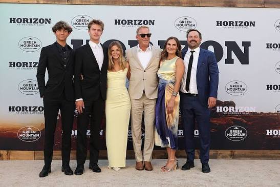 kevin costner kinder