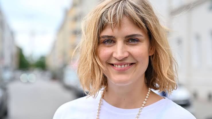 Morgane Ferru Ehemann